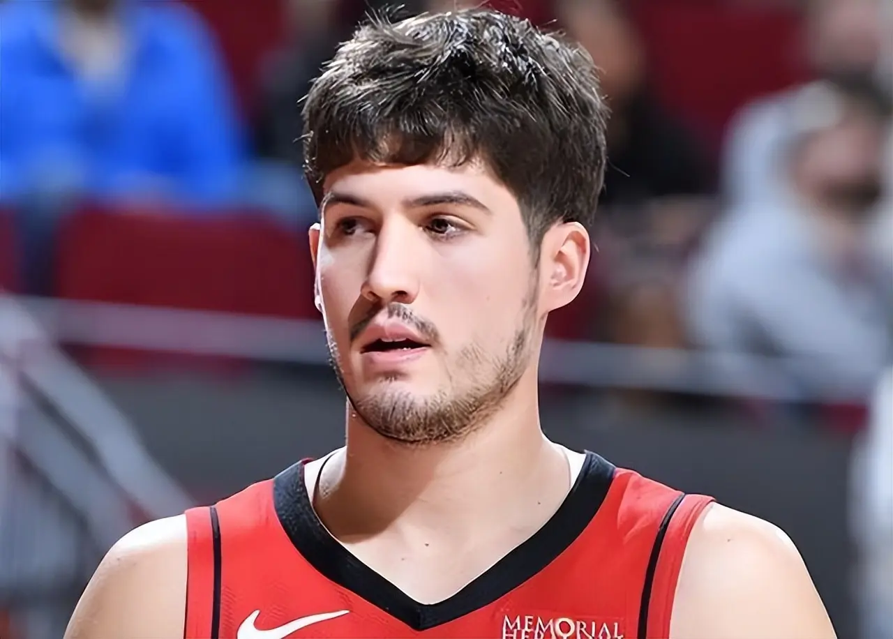 予新秀无限 予新秀无限